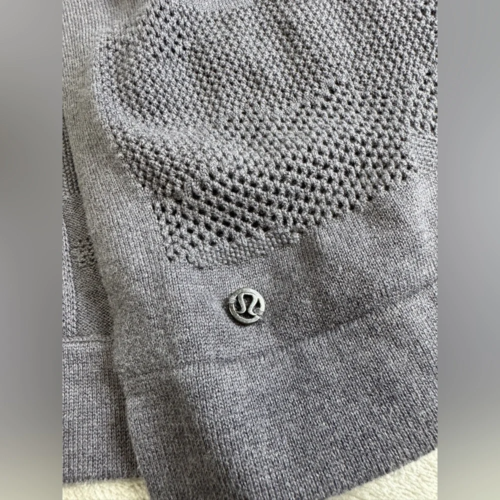 Lululemon Womens Wrap Duster Find Your Light Gray Moonwalk Cotton Silk OSFA Yoga